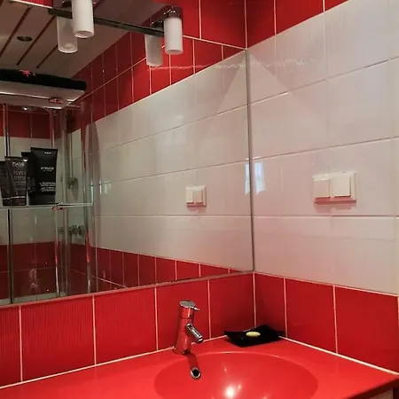 Modern Spacious Flat In Quiet Center Of Appartement *
