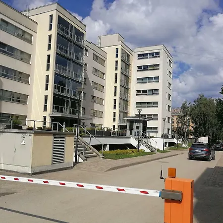 Apartament Modern Spacious Flat In Quiet Center Of *
